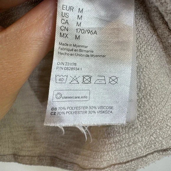 H&M light beige dolmen sleeve tie front top size medium - Picture 5 of 6